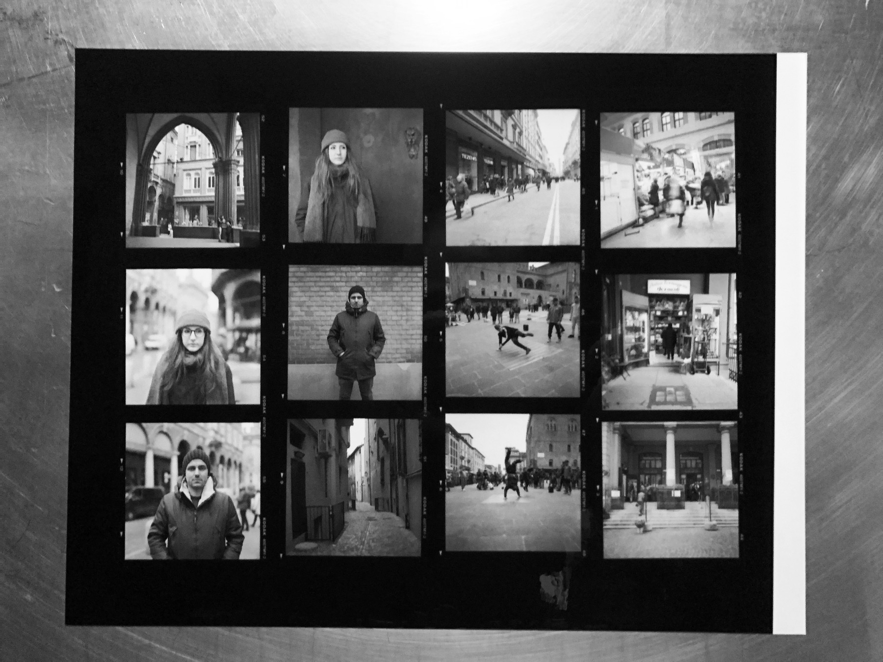 Provino a contatto di fotografia analogica